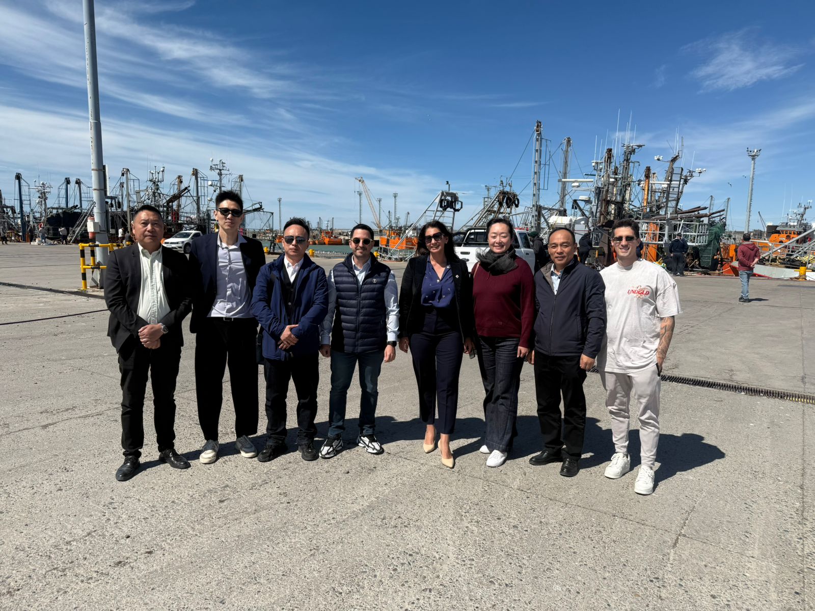 Recibimos a comitiva china en el Puerto de Rawson